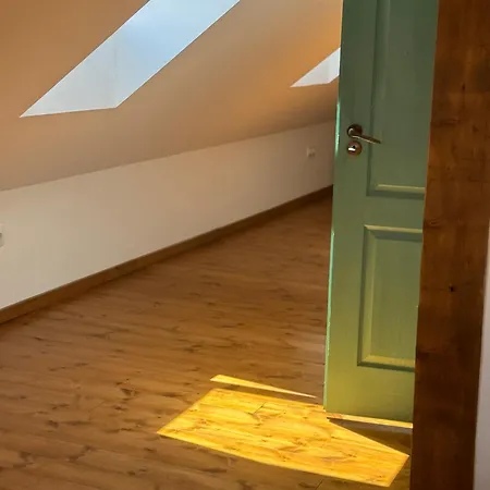 Pelini - 1 3* Szentendre